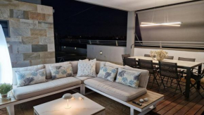 Ático de Lujo con Jacuzzi Climatizado en Terraza